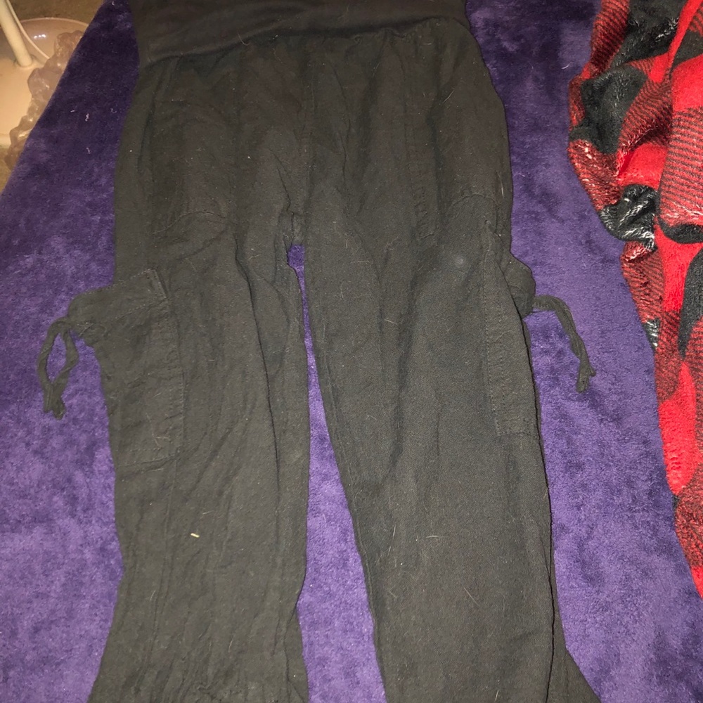 Red bag - cargo capris